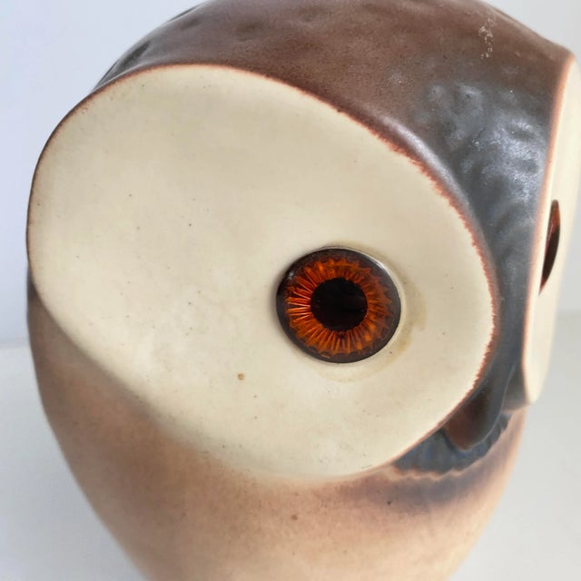 Mid Century Modern 1960s Ceramic Figural Owl Statue Hagen Renaker A charming MCM owl with reflective amber colored eyes....