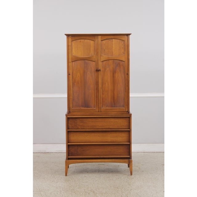 Age: Approx: 30 Years Old Details: Rhythm Collection Dovetailed Drawer Construction High Quality Construction Mid Century...