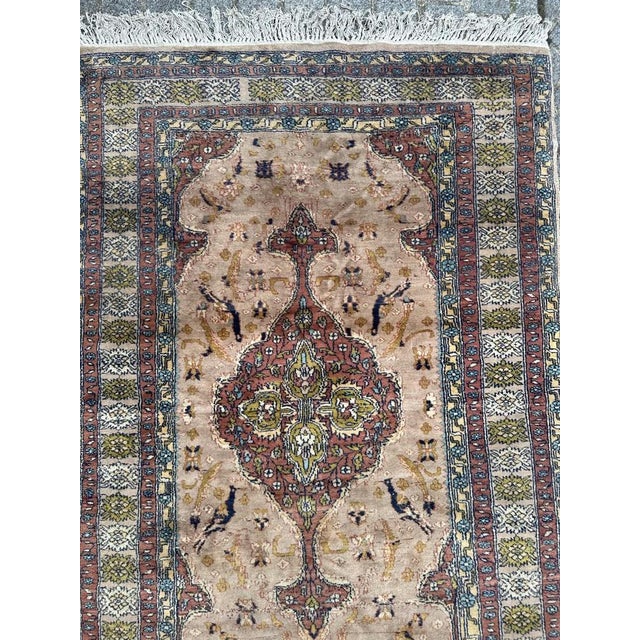 Vintage Pakistani Rug, 1970s For Sale - Image 3 of 18