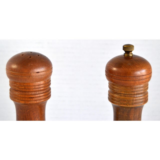 Wood 1970s Brown Turned Exotic Wood Brass Salt & Pepper Mill Shakers Japan- a Pair For Sale - Image 7 of 12