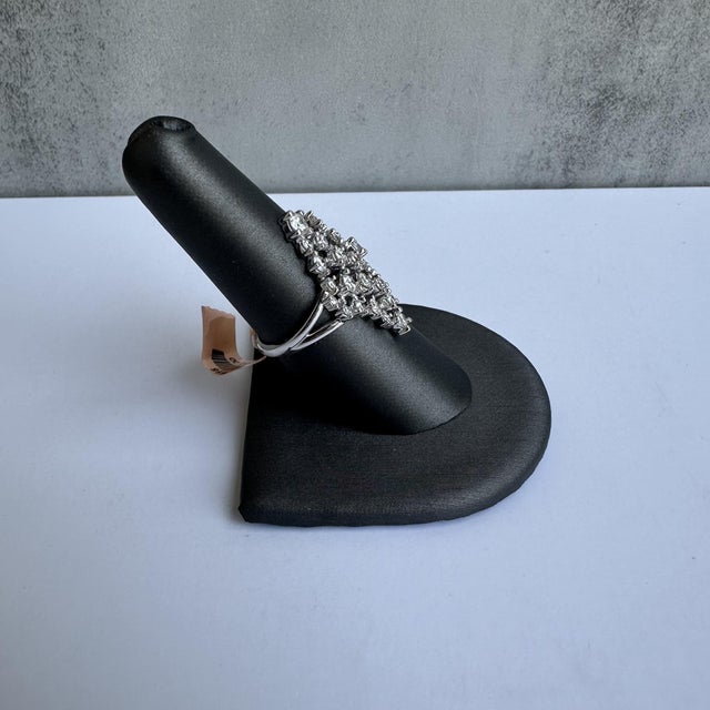 Contemporary Diamond Fashion Ring in 14kt White Gold - 1.50ctw Hi Si2-I1 Diamonds, Size 7 For Sale - Image 3 of 4