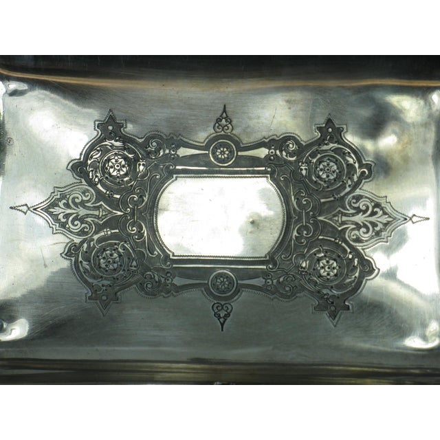 Silver-Plated Cake Basket With Soldiers & Hunt Motifs Wilcox Silverplate Co., Late 19th Century For Sale - Image 10 of 18