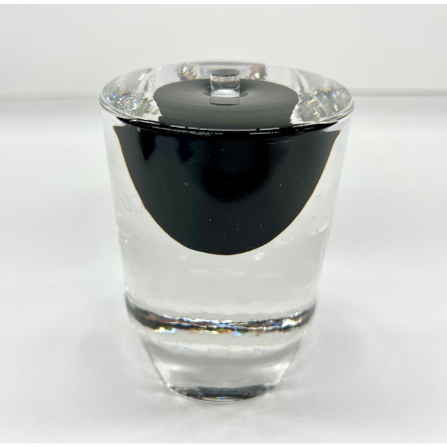 Glass Signed Studio Art Glass Perfume / Scent Bottle – “Brad & Grundy” ©1990 – Minimalist Clear + Black – With Stopper For Sale - Image 7 of 7