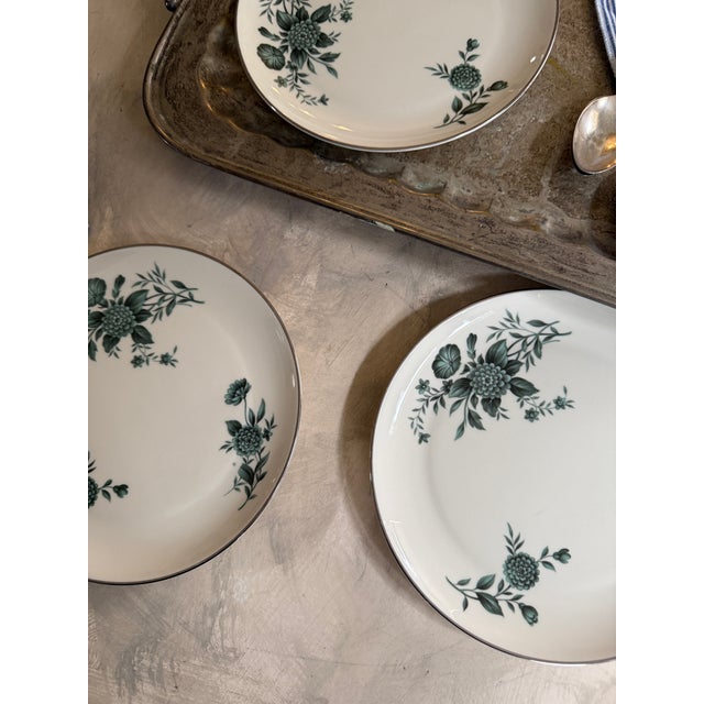 American 1960s Pickard Ravenswood 8 Inch Dinner Plates Green Floral - Set of Three (3) For Sale - Image 3 of 9