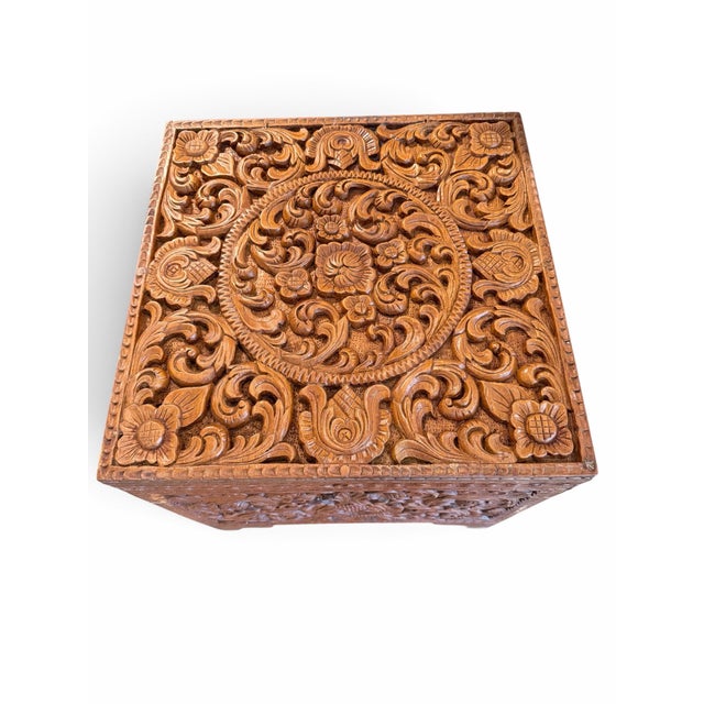 Late 20th Century Pair of Vintage Anglo-Indian Hand-Carved Teak Side Tables / Storage Chests For Sale - Image 5 of 7