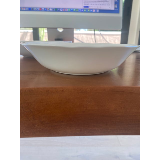 Traditional 1990s Wedgwood Strawberry & Vine Soup/Cereal Bowls - Set of 5 For Sale - Image 3 of 8