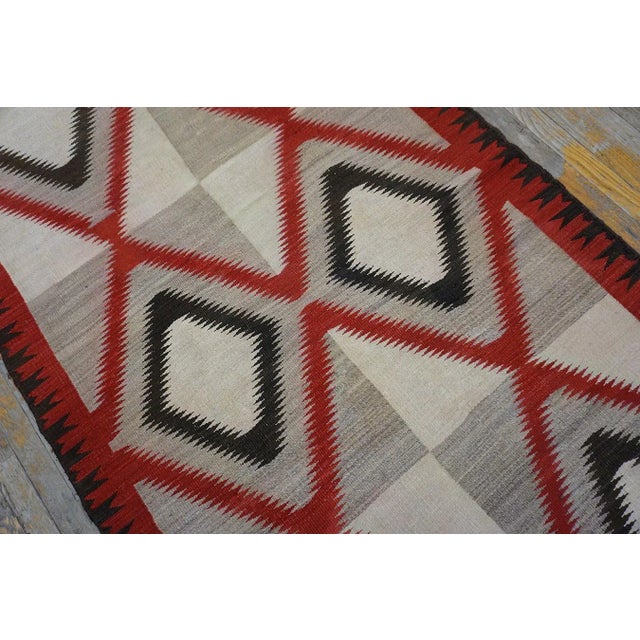 1920s Ivory Gray Diamond Antique American Navajo Carpet 4' X 6'9'' Flatweave Wool Rug For Sale - Image 10 of 15