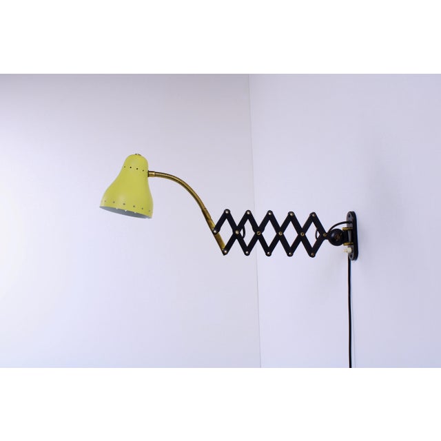 Mid-Century Modern Scissor Wall Light attributed to H. Th. J. A. Busquet for Hala, 1950s For Sale - Image 3 of 18