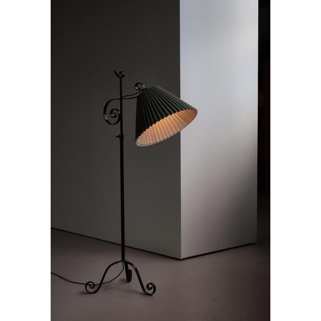 1930s Art Deco Scandinavian Floor Lamp in Wrought Iron with Pleated Shade, 1930s For Sale - Image 5 of 17