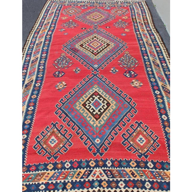 1920s Antique Qashqai Kilim Gallery Rug With Geometric Diamond Design For Sale - Image 5 of 13