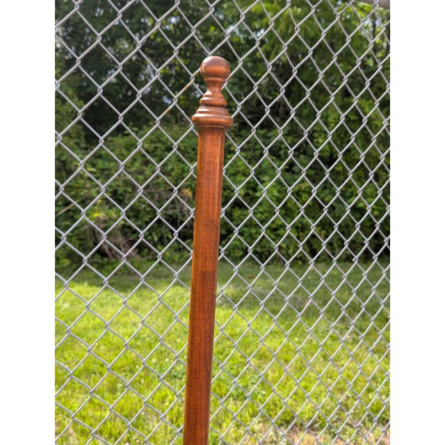 Capture the enduring charm of American craftsmanship with this vintage Ethan Allen twin XL size poster bed frame,...