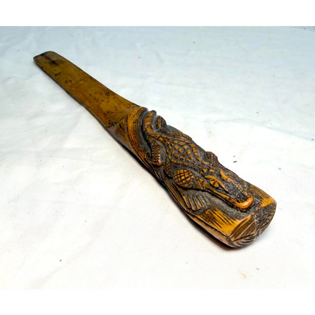 1930s Antique Hand Carved Wood Alligator Folk Art Page Turner Letter Opener Sculpture For Sale - Image 5 of 13