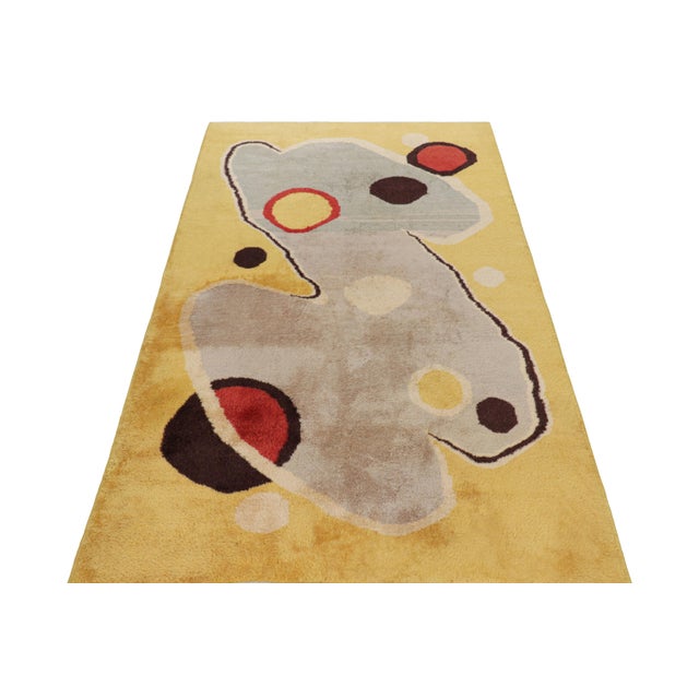 1960s Vintage Zeki Müren Rug in Gold With Abstract Geometric Patterns | Rug & Kilim For Sale - Image 5 of 7
