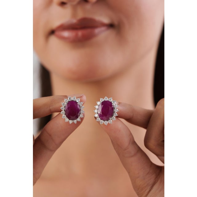 Ruby Red Vintage 14k White Gold Ruby 18.91ct & Diamond 2.3ct Stud Earrings- A Pair For Sale - Image 8 of 15