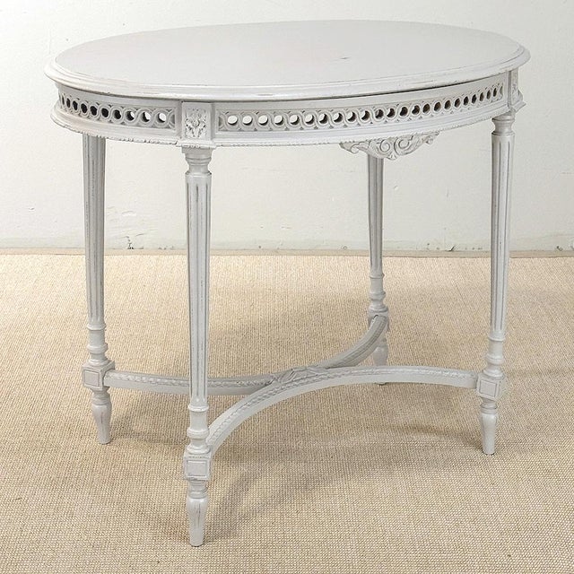 Antique French Louis XVI Painted Oval Center Table ~ End Table For Sale - Image 4 of 18