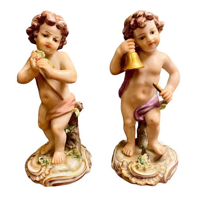 A Pair of Antique Italian Capodimonte Porcelain Cherubs For Sale