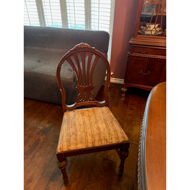 1930s Antique 9-Piece Mahogany Dining Set - Excellent Restoration Project For Sale - Image 5 of 5