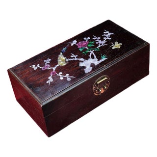 Vintage Chinese Rosewood Jewelry Box With Mother-of-Pearl Inlay – Bird & Floral Motif For Sale