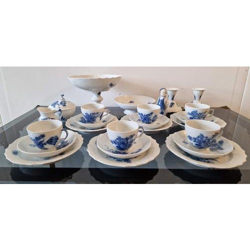 Tea Service from Royal Copenhagen, Set of 26 For Sale - Image 12 of 16