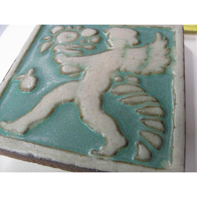 Art Nouveau Grueby Pottery Decorative "Angel" Tile 6" X 6" Circa 1905 For Sale - Image 3 of 9