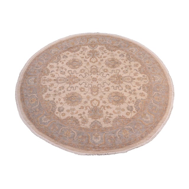 Shabby Chic Shabby Chic Ziegler Ivory/Grey Wool Round Rug - 7'11'' X 8'1'' For Sale - Image 3 of 9
