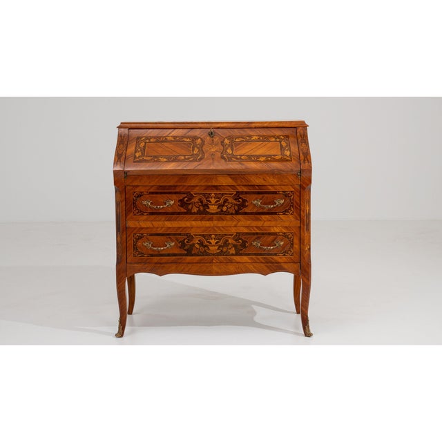 Early 19th Century France Louis XV Brown Wood Writing Desk For Sale - Image 10 of 11