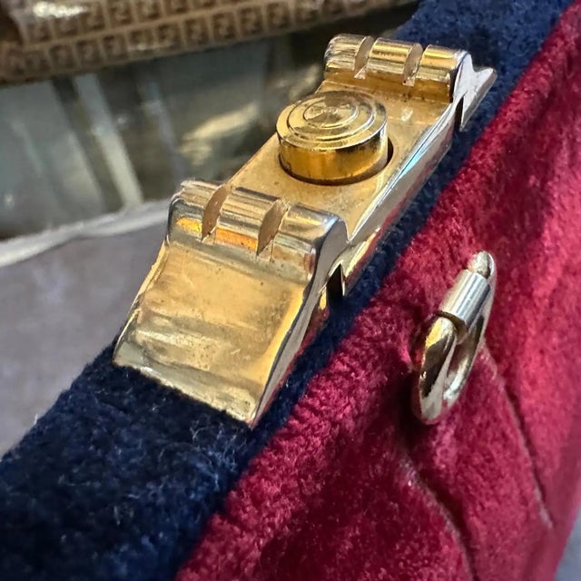 1970s Amazing Blue and Red Velvet and Brass Italian Shoulder Bag For Sale - Image 9 of 16