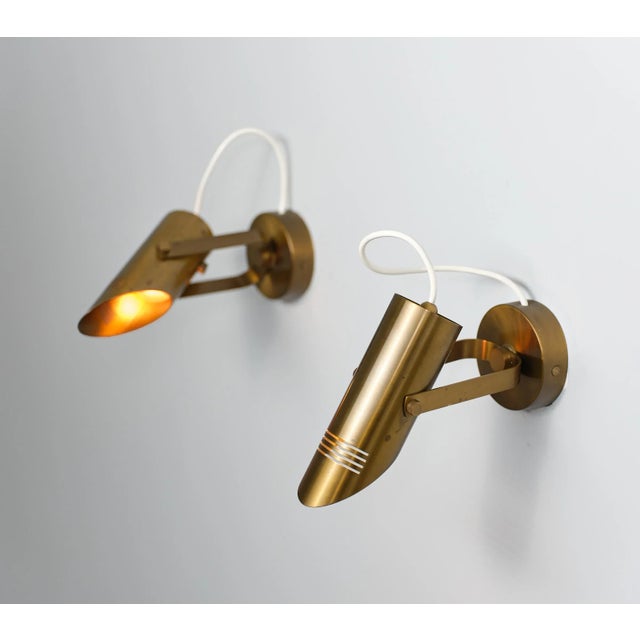 Gold Mid-Century Modern Italian Adjustable Brass Wall Lamps, 1960s, Set of 2 For Sale - Image 8 of 11