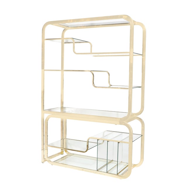 A testament to refined elegance and innovation, this curvilinear étagère by Milo Baughman exemplifies the sophistication...