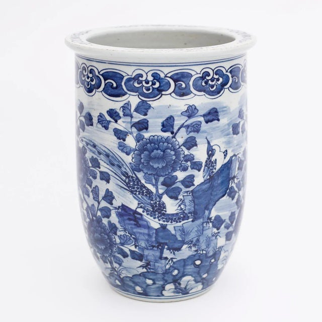 Pair of Chinese Blue and White Porcelain Vases For Sale In West Palm - Image 6 of 9