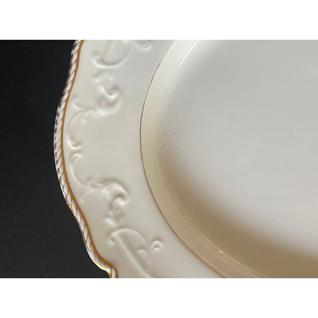 19th C. Copeland Spode Gilt Scalloped Serving Platter For Sale In New York - Image 6 of 12