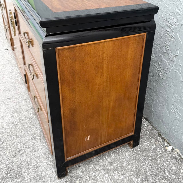 Vintage Chinoiserie Burlwood and Black Dresser by Centruy For Sale In West Palm - Image 6 of 12