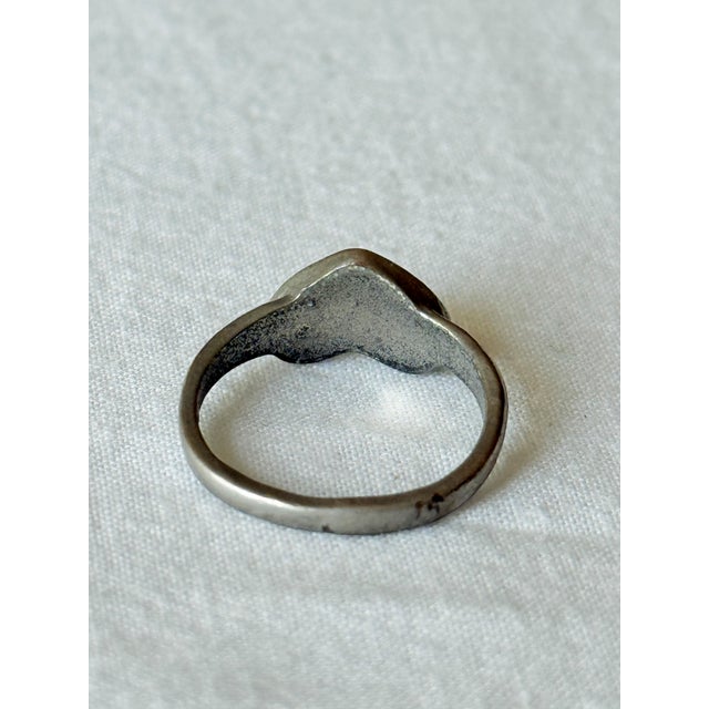 1990s Vintage Style Mini Charm Ring Collection, Mixed-Metal Costume Jewelry For Sale - Image 5 of 17
