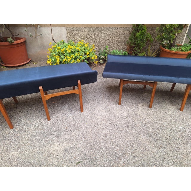 Bench in Light Wood with Electric Blue Velvet Seat, 1960s For Sale - Image 12 of 18