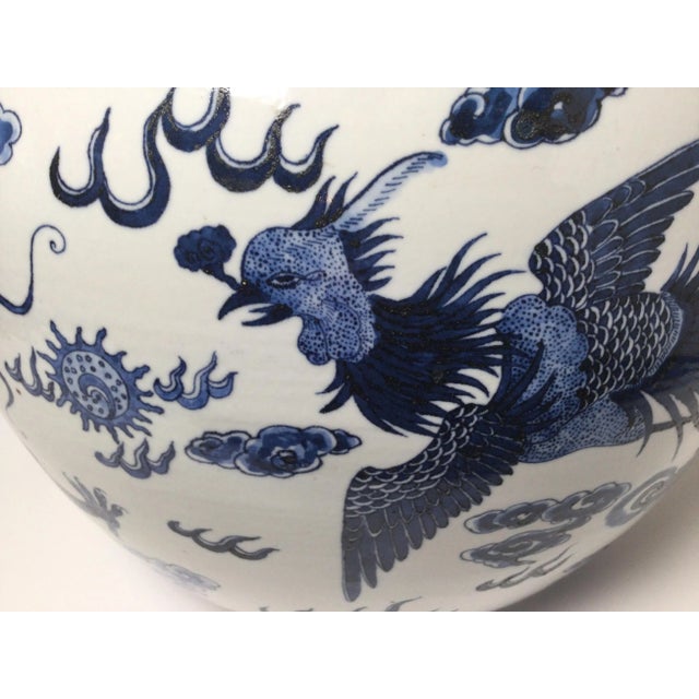 Early 20th Century Chinese Blue & White Porcelain Dragon & Phoenix Bird Jardinière Planter For Sale In Philadelphia - Image 6 of 9