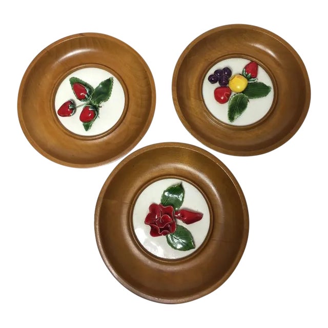 Vintage Flower Capodimonte Plates With Wooden Frames - Set of 3 For Sale