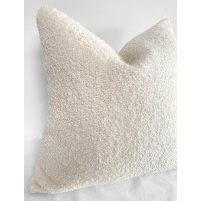 Traditional Creamy White Wool and Linen Sheep Boucle Accent Pillow With Down Insert For Sale - Image 3 of 6
