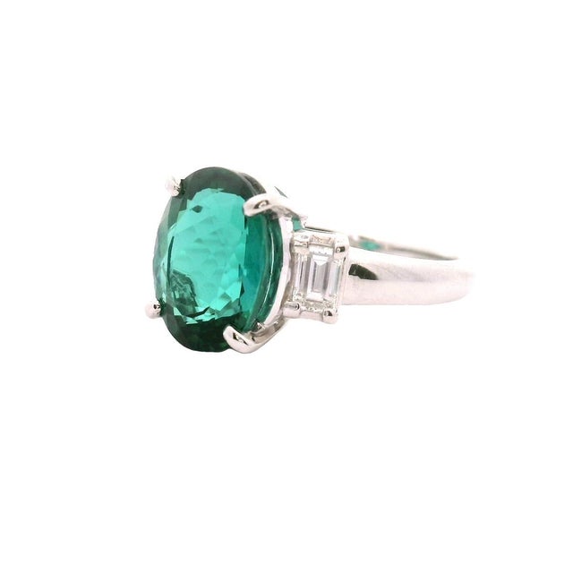 4.63 Carat Lagoon-Tourmaline Diamond Platinum Three-Stone Ring For Sale - Image 4 of 4