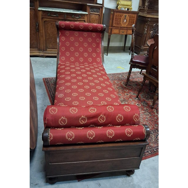 Empire Restoration Style Chaise Longue or Recamier in Flame Mahogany For Sale - Image 6 of 8