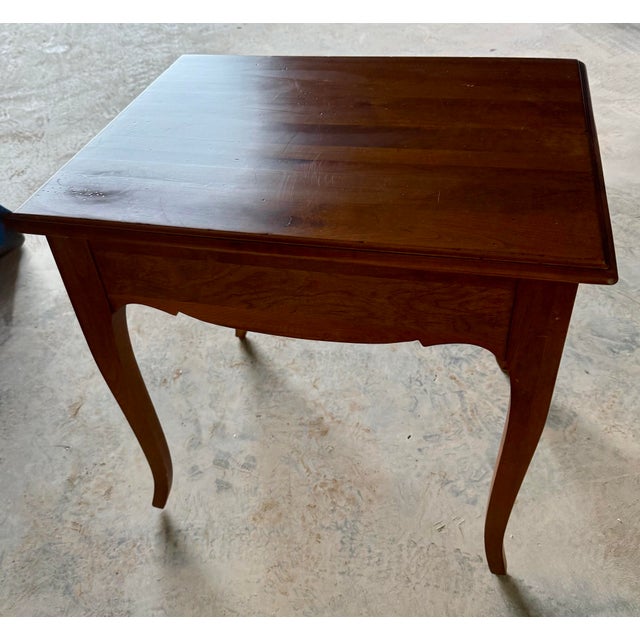 Burnt Umber Mid 20th Century Ethan Allen Madison French Country Side Table For Sale - Image 8 of 12