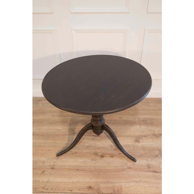19th Century Swedish Gustavian Tilt-Top Table in Painted Finish For Sale - Image 4 of 7