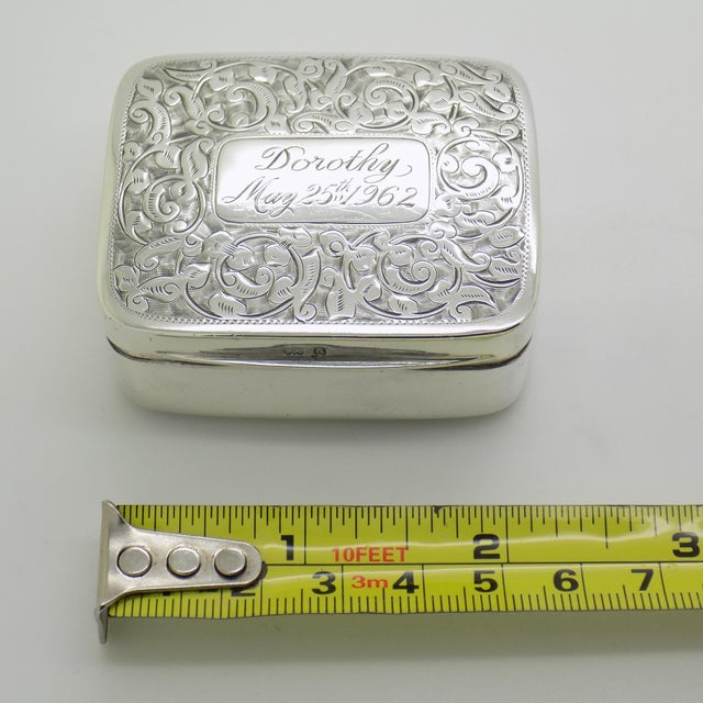 Vintage British Handmade Genuine Sterling Silver 925 Chiseled Pill Trinket Box For Sale - Image 17 of 17