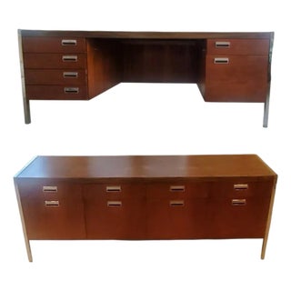 Mid-Century Modern Executive Desk Credenza Set Ge Series 900 Myrtle Desk Co 1960s, 2 Pieces For Sale