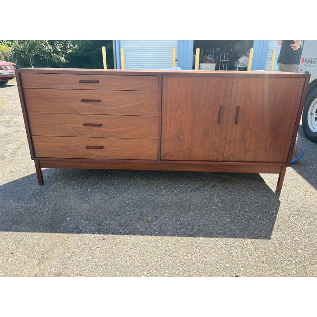 Brown Richard Artschwager Studio Crafted Four Drawer Walnut Credenza Dresser, 1960s-Unsigned For Sale - Image 8 of 12