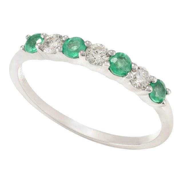 Natural Emerald and Diamond Band 18k Solid White Gold Size 7 (All Sizes Available) For Sale