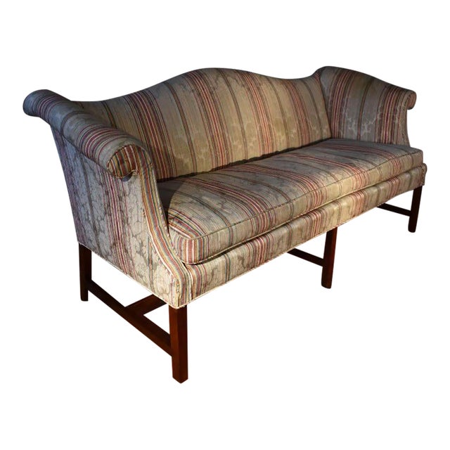 18th Century Chippendale Sofa With a Silk Blend Damask Cover For Sale