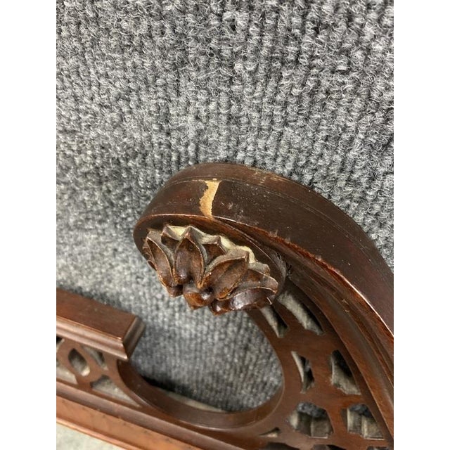 Early 20th Century Antique Mahogany Georgian Revival Wall Mirror, Carved Plume Crest, 28x42 For Sale - Image 5 of 7