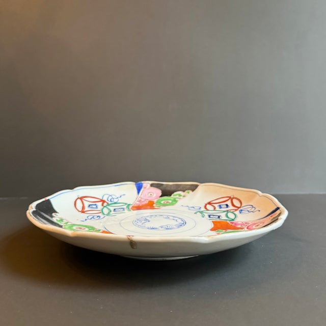 1940s Asian Imari Style Decorative Plate For Sale - Image 4 of 8