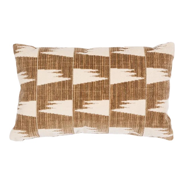 Schumacher x David Kaihoi Tutsi 20" Lumbar Pillow in Natural/Ivory For Sale