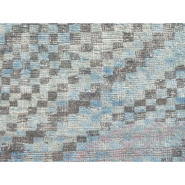 Textile 1960's Flatveave Kilim Rug - 76"x122" For Sale - Image 7 of 12